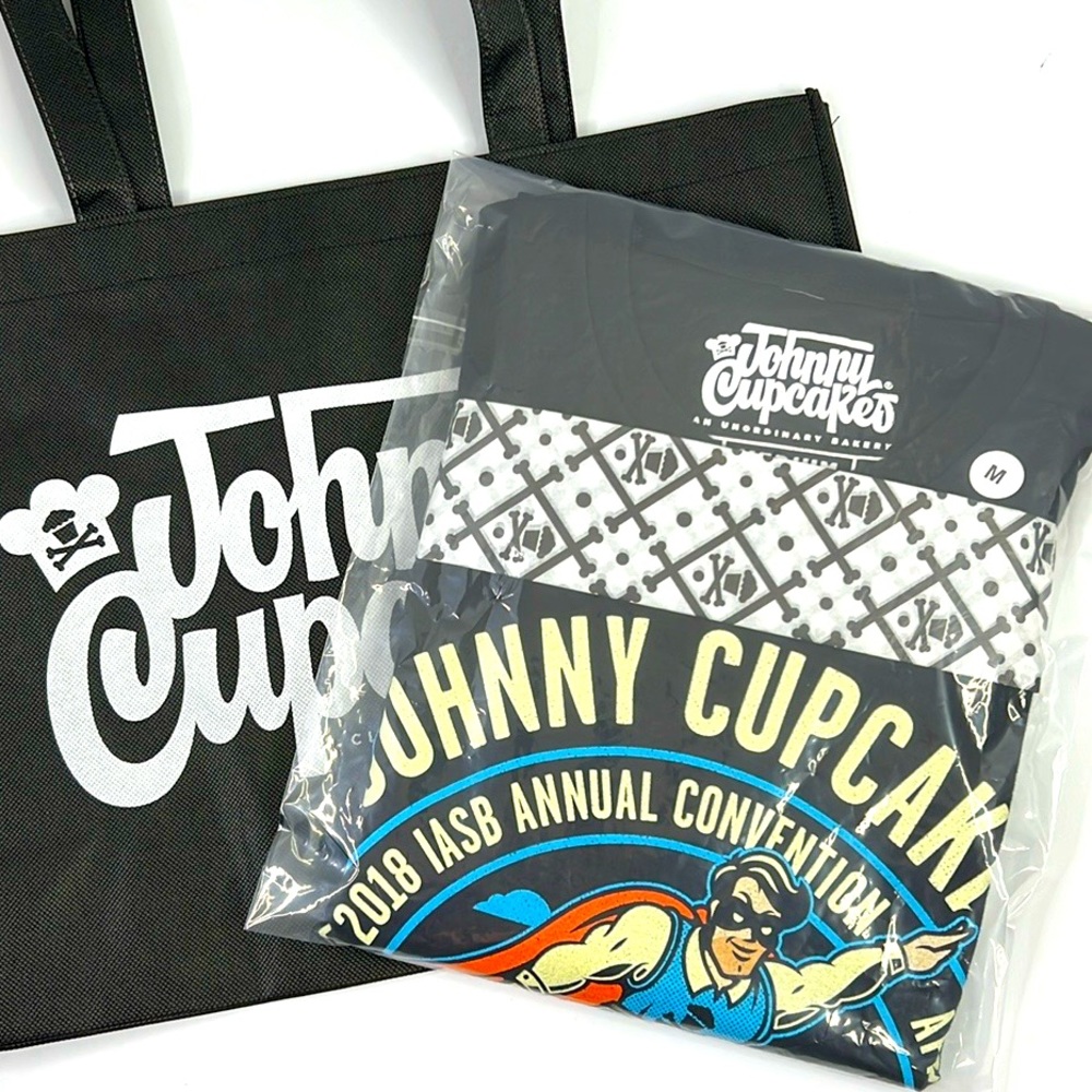 Johnny Cupcakes Men’s 2018 Tee IASB Boston Convention What’s Your‎ SuperPower